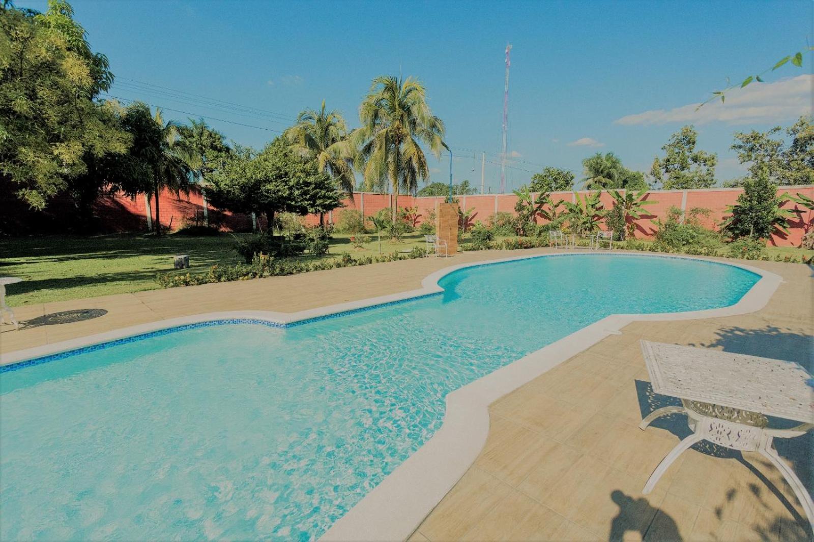 Guacamayos Hotel Bonao Exterior photo