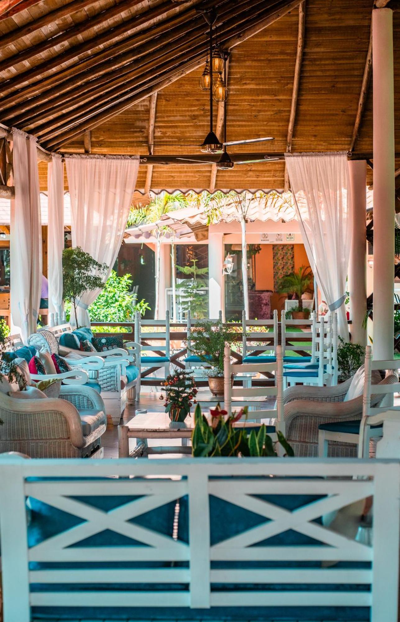 Guacamayos Hotel Bonao Exterior photo